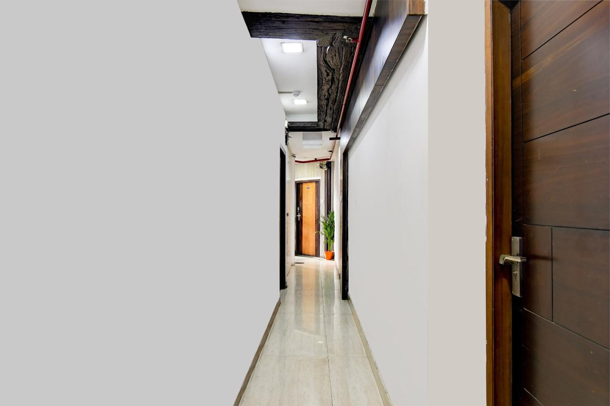 Hotel Q Inn كولكاتا المظهر الخارجي الصورة