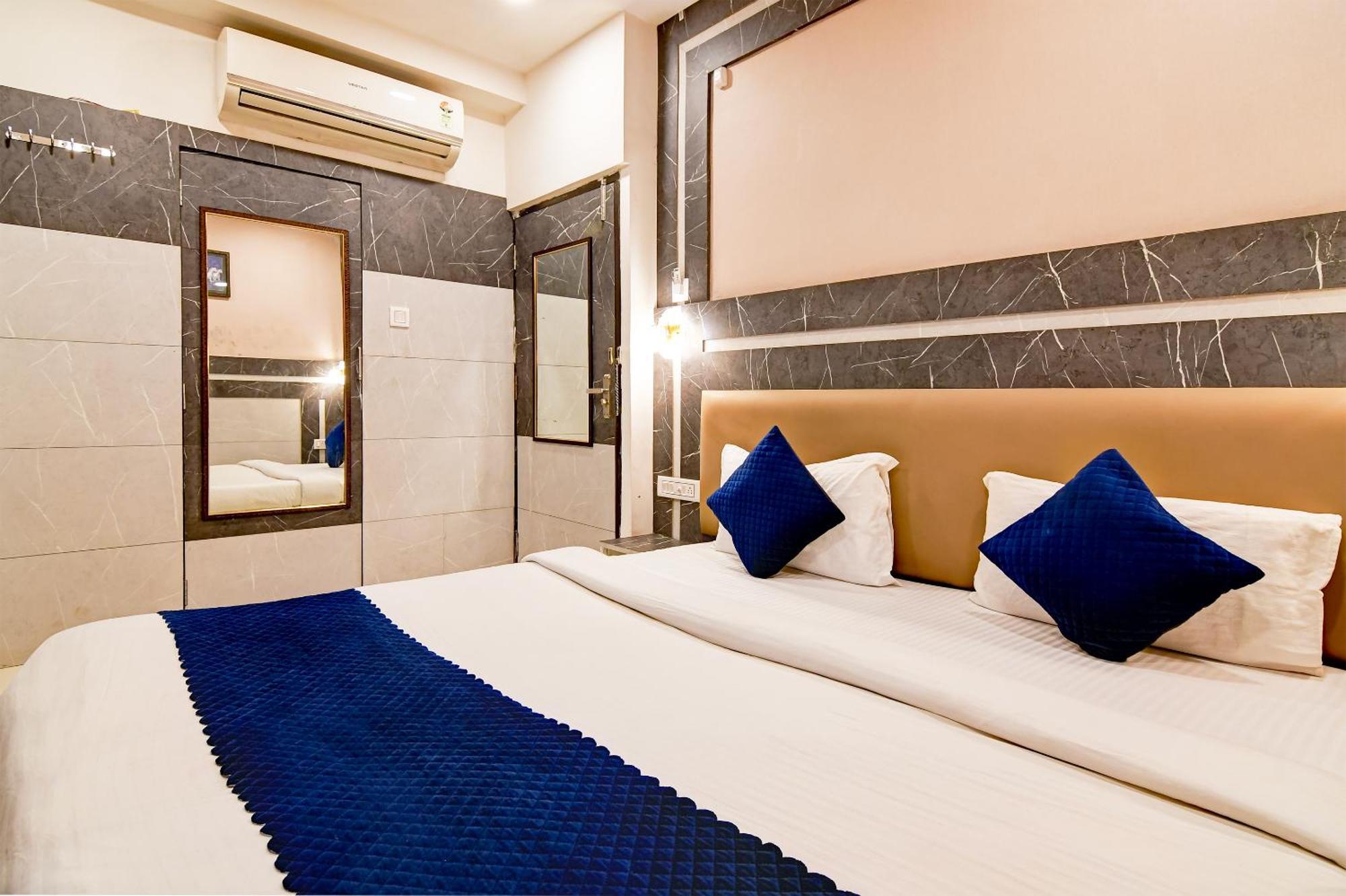 Hotel Q Inn كولكاتا المظهر الخارجي الصورة