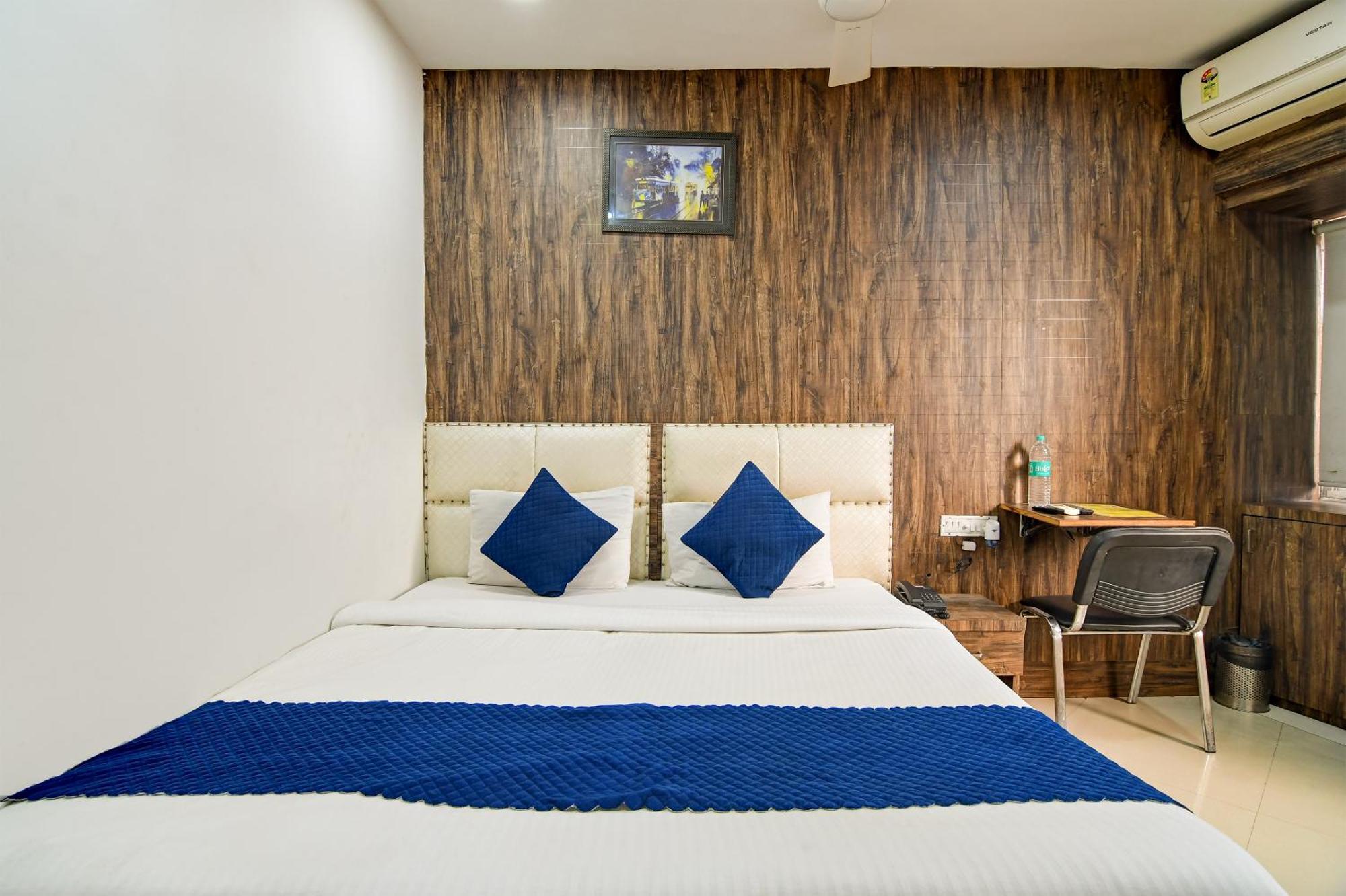 Hotel Q Inn كولكاتا المظهر الخارجي الصورة