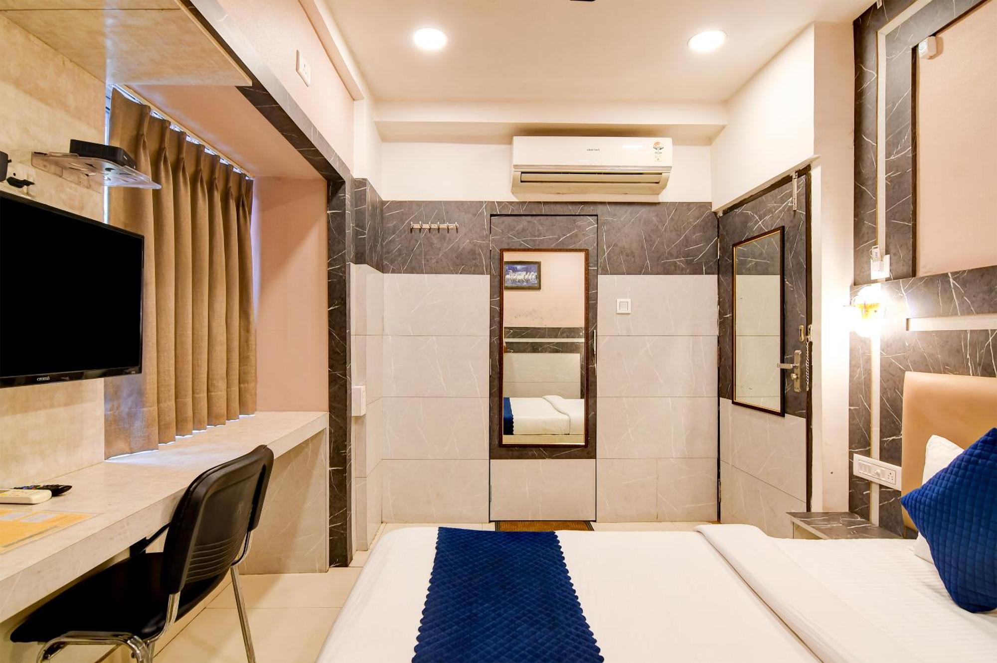 Hotel Q Inn كولكاتا المظهر الخارجي الصورة