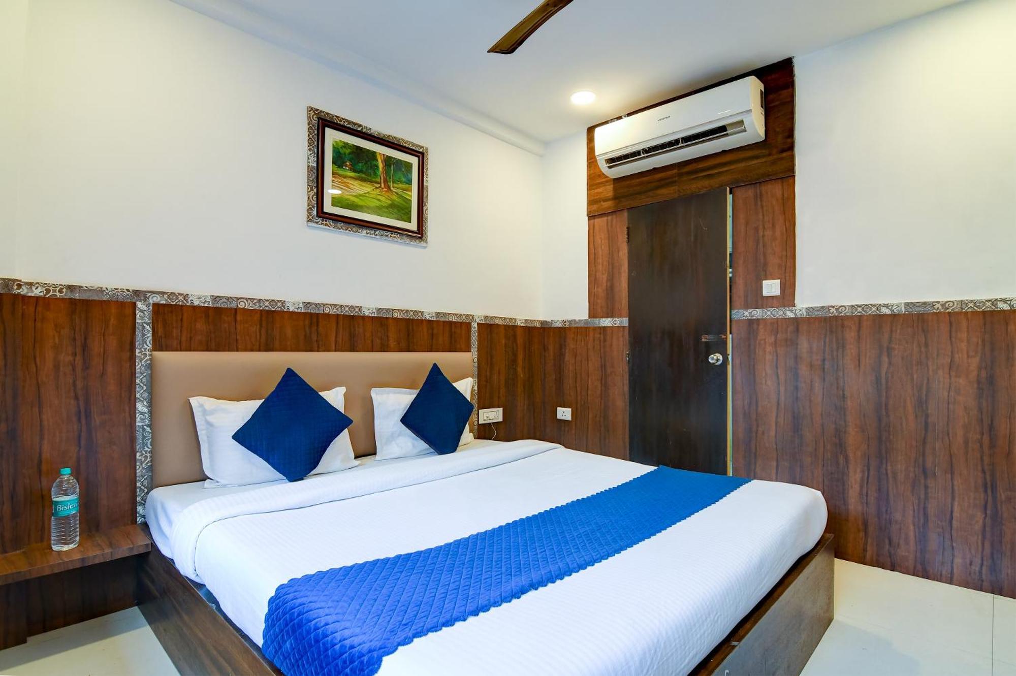 Hotel Q Inn كولكاتا المظهر الخارجي الصورة