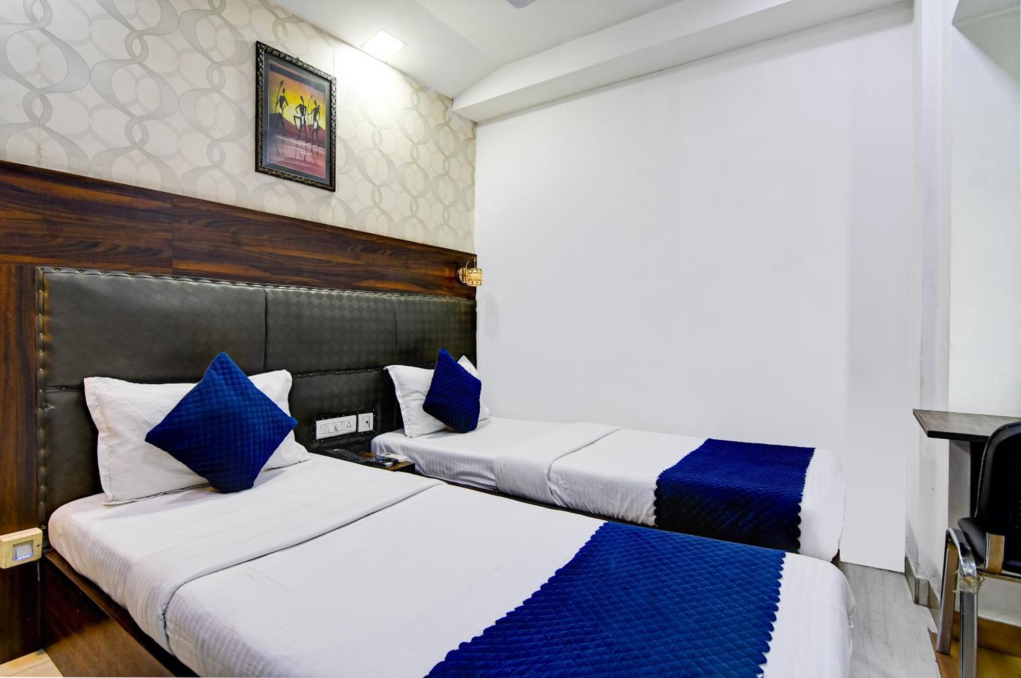 Hotel Q Inn كولكاتا المظهر الخارجي الصورة